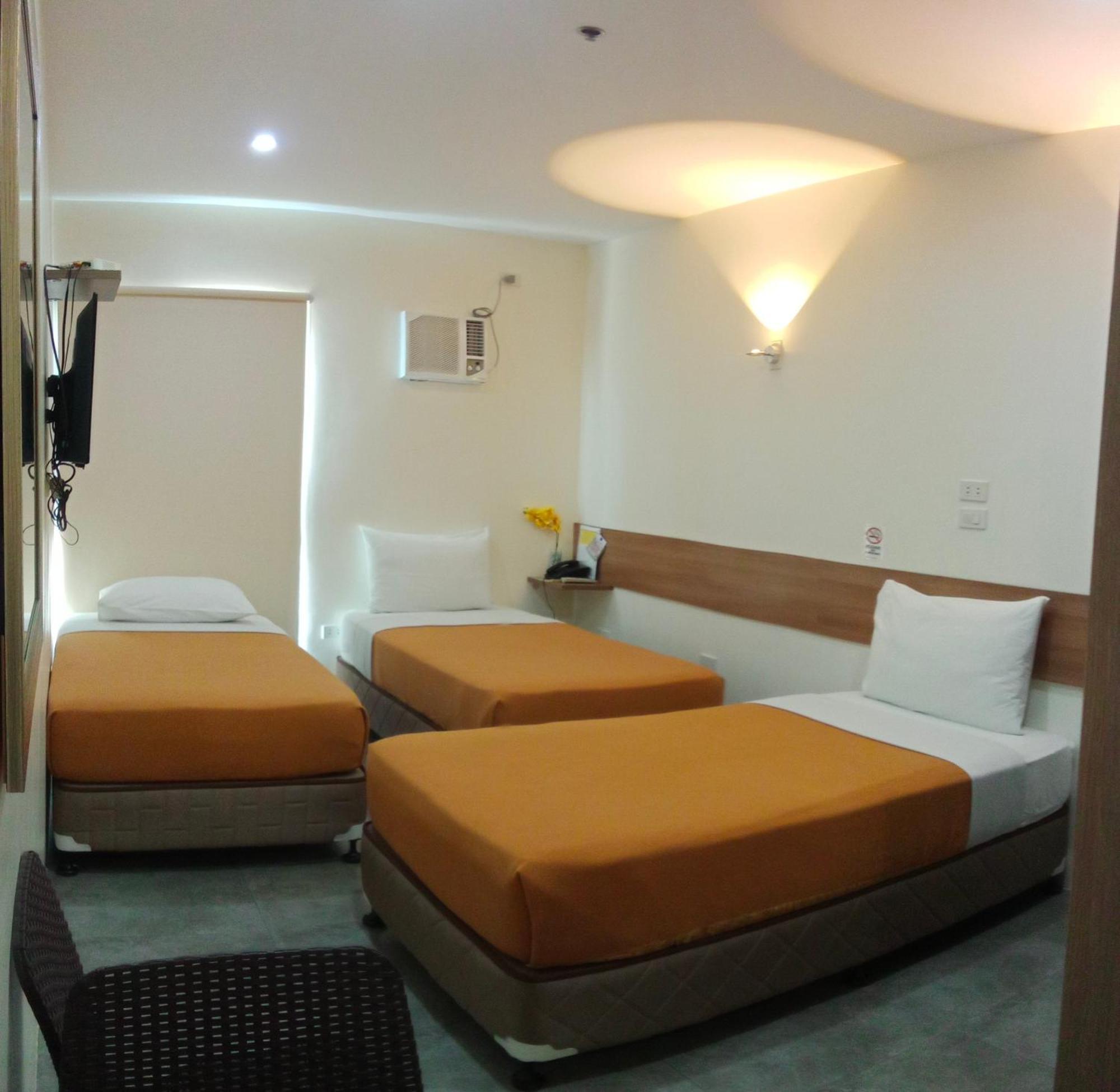 18 Suites Cebu Stadt Exterior foto