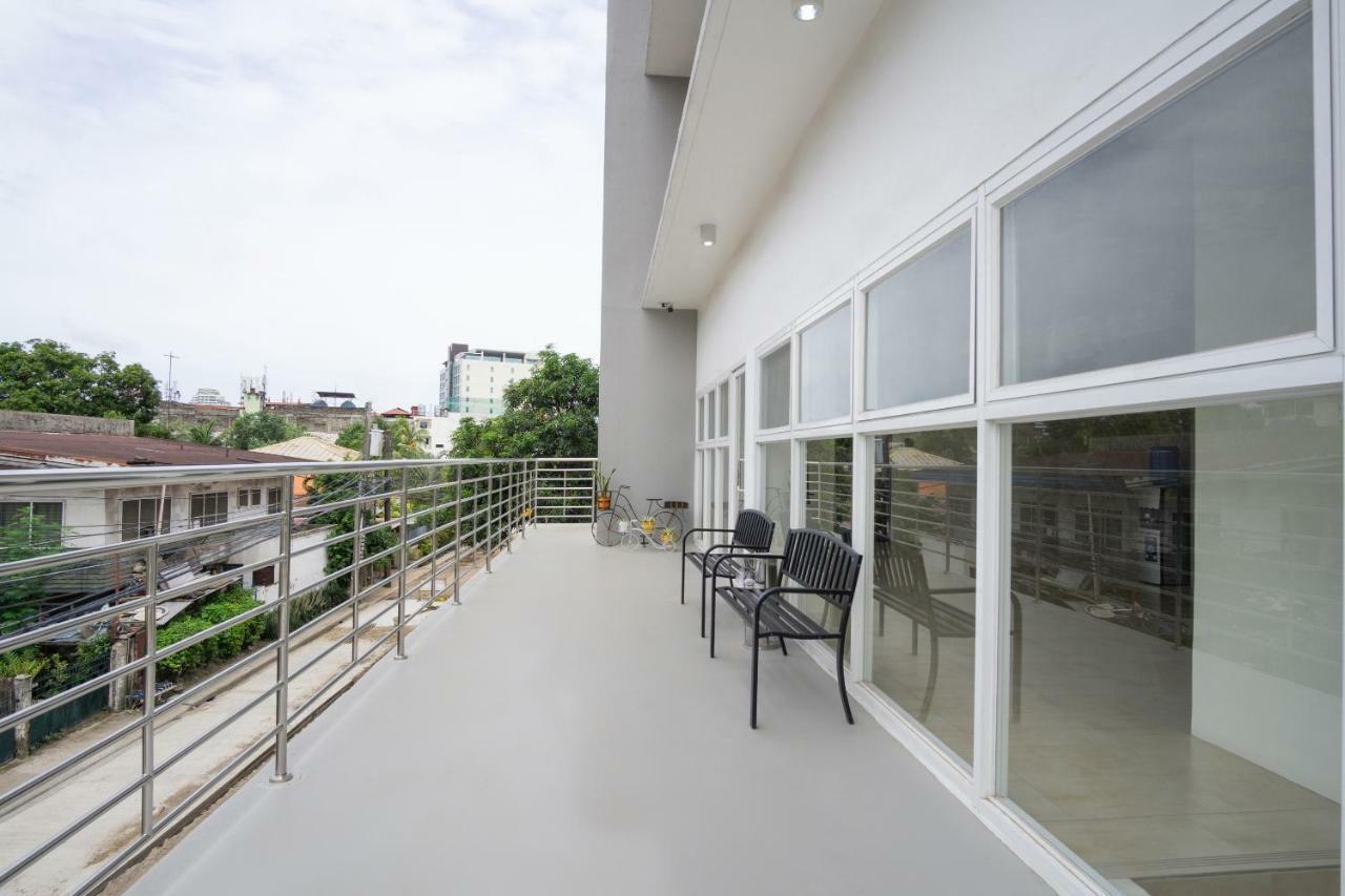 18 Suites Cebu Stadt Exterior foto