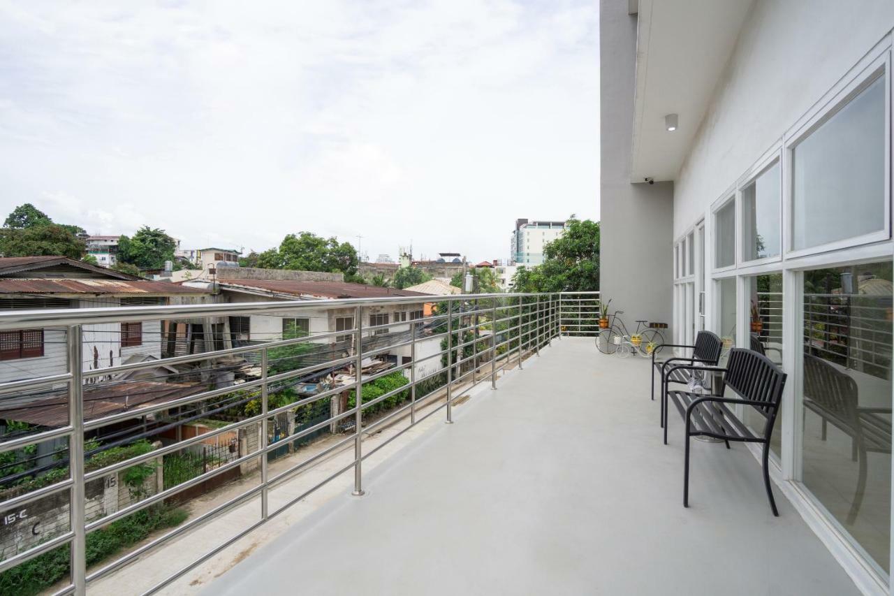 18 Suites Cebu Stadt Exterior foto