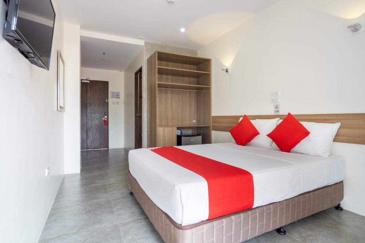 18 Suites Cebu Stadt Exterior foto