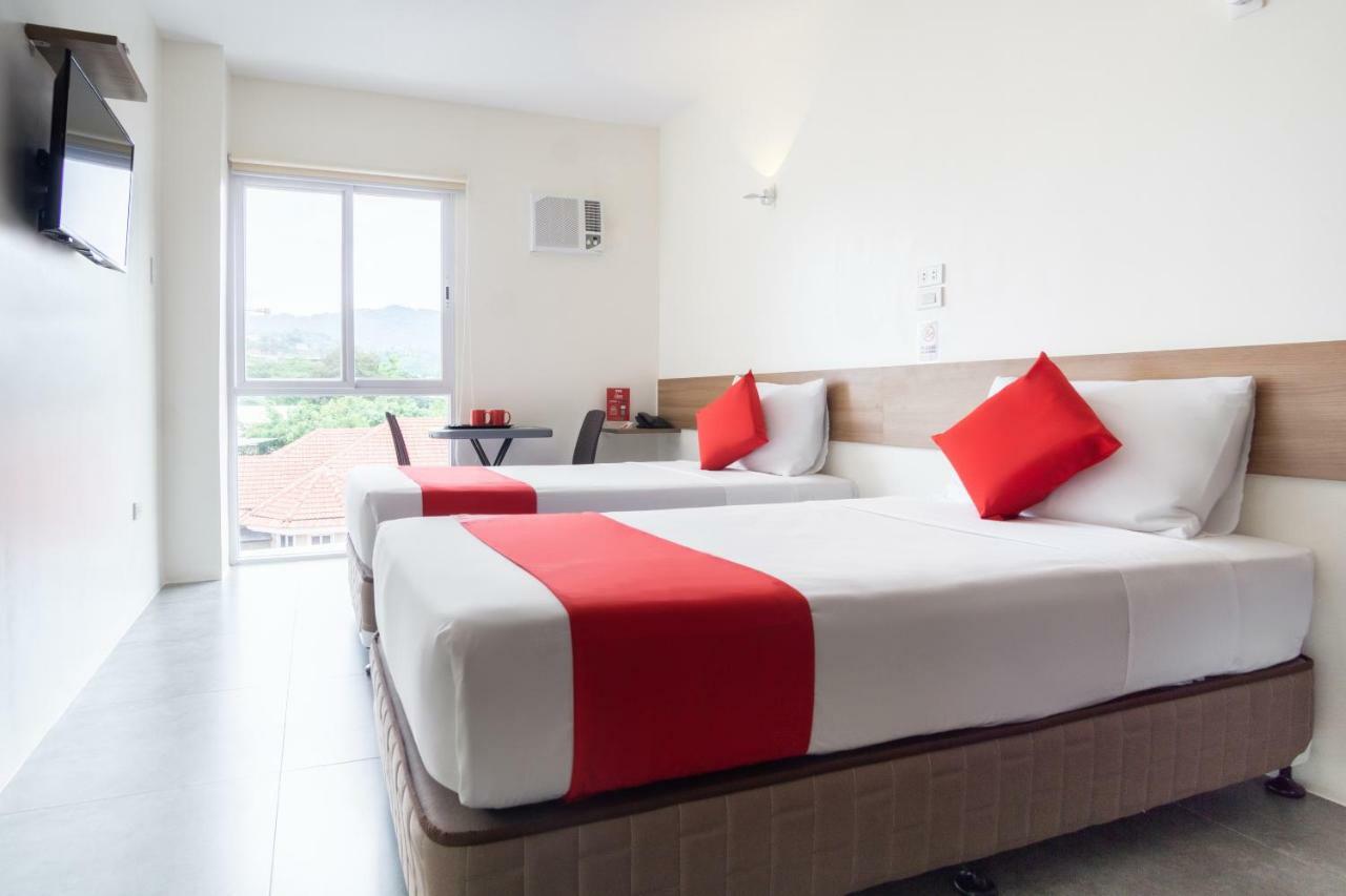 18 Suites Cebu Stadt Exterior foto